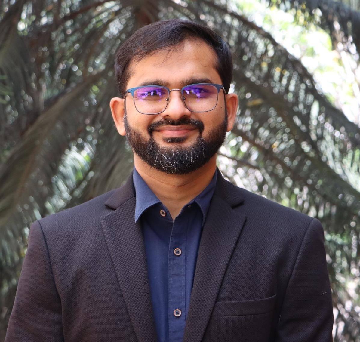 Dr Manish Kumar